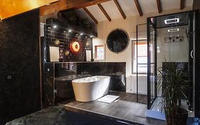 Appart hôtel le 8 La Suite - parking gratuit -